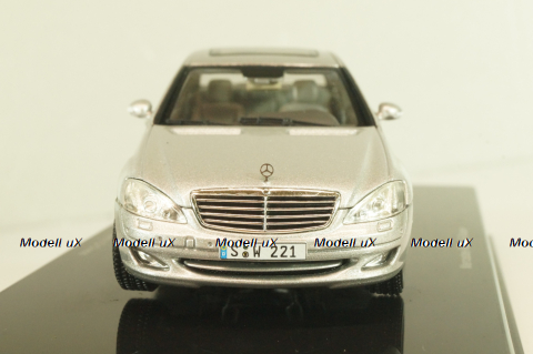 Mercedes-Benz S 500 (W221) 2006, silver, B66962220, AutoArt 1:43