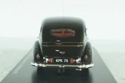 Invicta Black Prince saloon by Charlesworth 1948, EMEU43008A,  ESVAL Model 1:43