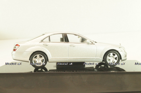 Mercedes-Benz S 500 (W221) 2006, silver, B66962220, AutoArt 1:43