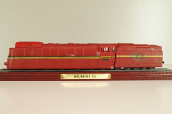 Baureihe 05-001 locomotive 1935, red, 6115820, Atlas 1:87