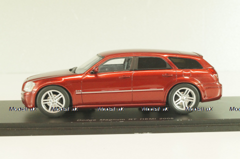 Dodge Magnum RT HEMI 2004, red mettalic S0851, Spark 1:43 Из коллекции!