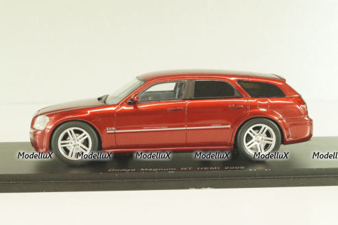Dodge Magnum RT HEMI 2004, red mettalic S0851, Spark 1:43 Из коллекции!