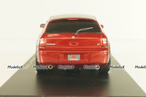 Dodge Magnum RT HEMI 2004, red mettalic S0851, Spark 1:43 Из коллекции!