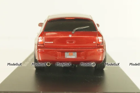 Dodge Magnum RT HEMI 2004, red mettalic S0851, Spark 1:43 Из коллекции!