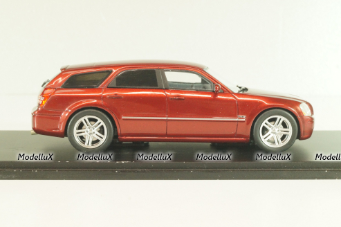 Dodge Magnum RT HEMI 2004, red mettalic S0851, Spark 1:43 Из коллекции!