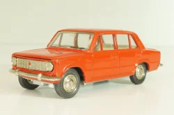 Ваз-2101 А9, красный, Тантал/Радон 1:43