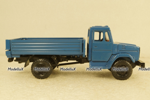 Зил-4331 бортовой, з-д Вега 1:43 