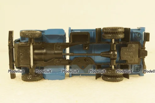 Зил-4331 бортовой, з-д Вега 1:43 