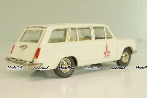 Ваз-2102 А11, бело-серый, Олимпиада 80,  апрель 19..г., Тантал/Радон 1:43