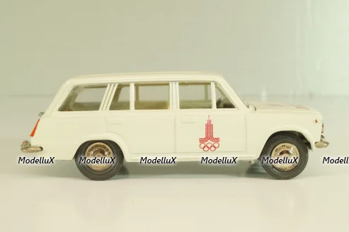 Ваз-2102 А11, бело-серый, Олимпиада 80,  апрель 19..г., Тантал/Радон 1:43