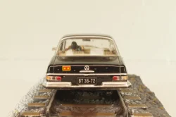 Mercedes-Benz 250 SE (W111) 1967, from movie "Octopussy" 1983, black, James Bond Modellauto Collection #23, 1:43
