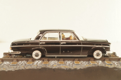 Mercedes-Benz 250 SE (W111) 1967, from movie "Octopussy" 1983, black, James Bond Modellauto Collection #23, 1:43
