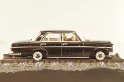 Mercedes-Benz 250 SE (W111) 1967, from movie "Octopussy" 1983, black, James Bond Modellauto Collection #23, 1:43