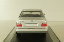 Mercedes-Benz E 320 limousine  (W124), silver, 070072, Herpa 1:43