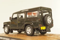 Land Rover Defender 110 from movie "Casino Royale" 2006, grey, James Bond Modellauto Collection #85, Altaya 1:43