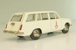 Ваз-2102 А11, кремовый, Олимпиада 80, Тантал/Радон 1:43