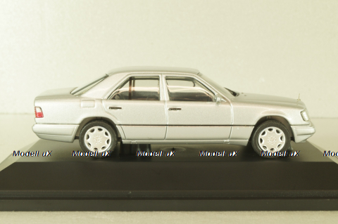 Mercedes-Benz E 320 limousine  (W124), silver, 070072, Herpa 1:43