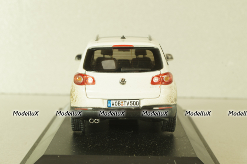 Volkswagen Tiguan 2007, white (dirty version), Schuco 1:43