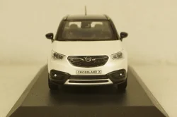 Opel Crossland X, white/black, IScale 1:43
