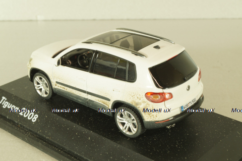 Volkswagen Tiguan 2007, white (dirty version), Schuco 1:43