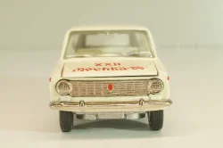 Ваз-2102 А11, кремовый, Олимпиада 80, январь 19.г., Тантал/Радон 1:43