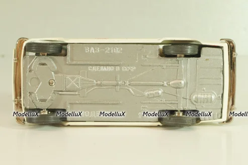 Ваз-2102 А11, кремовый, Олимпиада 80, январь 19.г., Тантал/Радон 1:43