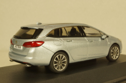 Opel Astra K Sports tourer, diamond blue, iScale 1:43