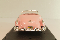 Cadillac Eldorado 1953, pink, Gode 1:43