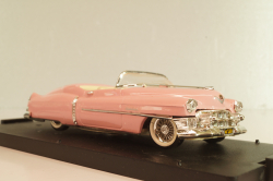 Cadillac Eldorado 1953, pink, Gode 1:43