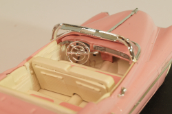 Cadillac Eldorado 1953, pink, Gode 1:43