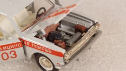 Газ-2402 Волга Скорая медицинская помощь, Тантал/Радон 1:43 