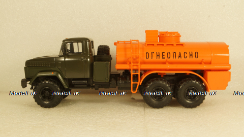 Краз-6322 АЦ-8,5 автоцистерна, Modellux 1:43