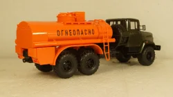Краз-6322 АЦ-8,5 автоцистерна, Modellux 1:43