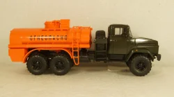 Краз-6322 АЦ-8,5 автоцистерна, Modellux 1:43