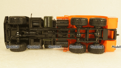 Краз-6322 АЦ-8,5 автоцистерна, Modellux 1:43