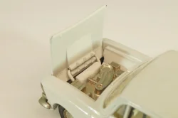 Москвич-408 А10, такси, белый, капот 3 зажима (ранний), Тантал/Радон 1:43