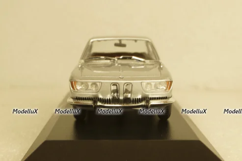 BMW 2000 CS Coupe 1967 silver, 940025081, Maxichamps 1:43 Уценка!
