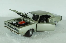 Dodge Coronet R/T 1969, silver metallic, AutoWorld 1 :18