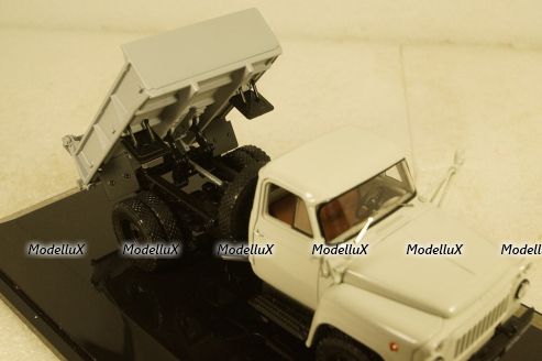 САЗ-3504 Газ-52 1975, 105211, DiP Models 1:43