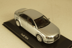 Audi RS4, 2004 silver metallic, 940014601, Maxichamps 1:43