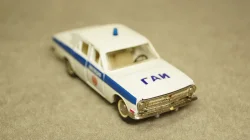 Volvo 242 Custom 1980 black, MOC311, IXO 1:43