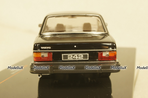 Volvo 242 Custom 1980 black, MOC311, IXO 1:43