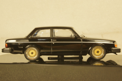 Volvo 242 Custom 1980 black, MOC311, IXO 1:43