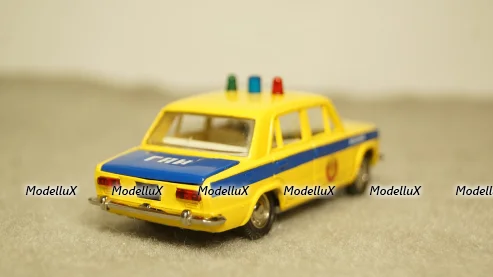 Volvo 242 Custom 1980 black, MOC311, IXO 1:43