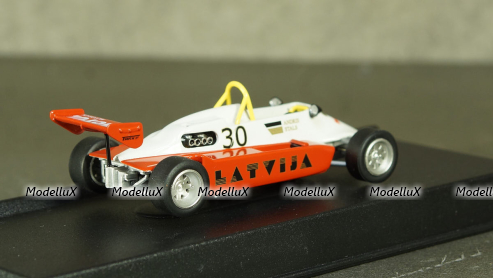 Volvo 242 Custom 1980 black, MOC311, IXO 1:43