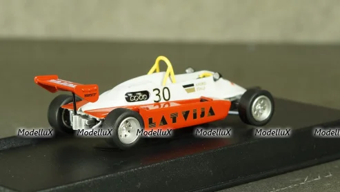 Volvo 242 Custom 1980 black, MOC311, IXO 1:43