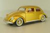 Volkswagen Beetle 1955 1000000th, gold, Burago 1:18