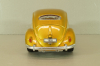 Volkswagen Beetle 1955 1000000th, gold, Burago 1:18