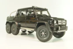 Mercedes G63 AMG 6x6 black, 24061W, Welly 1:24