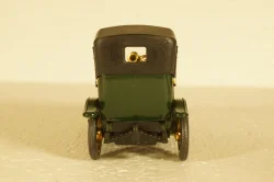 Руссо-Балт С24-40, А22, 1983г., зеленый на зеленом Тантал/Радон 1:43